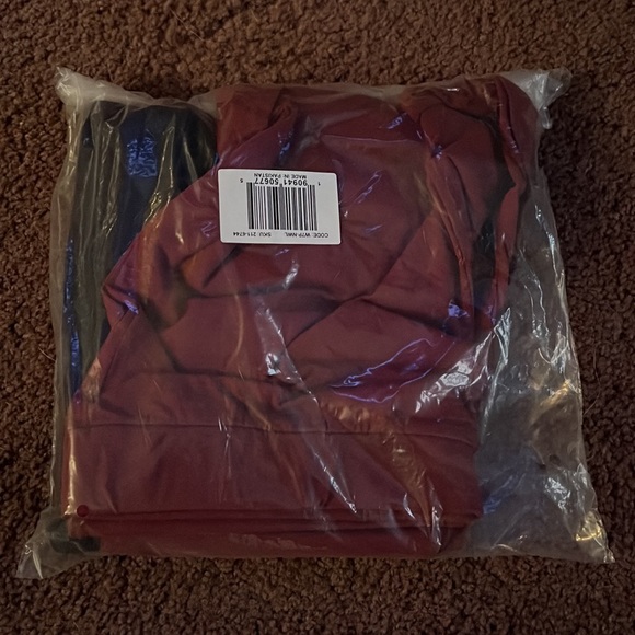 LTD Commodities Women's 2-Pk. Stirrup Pants (L) Navy/Wine - Picture 3 of 5